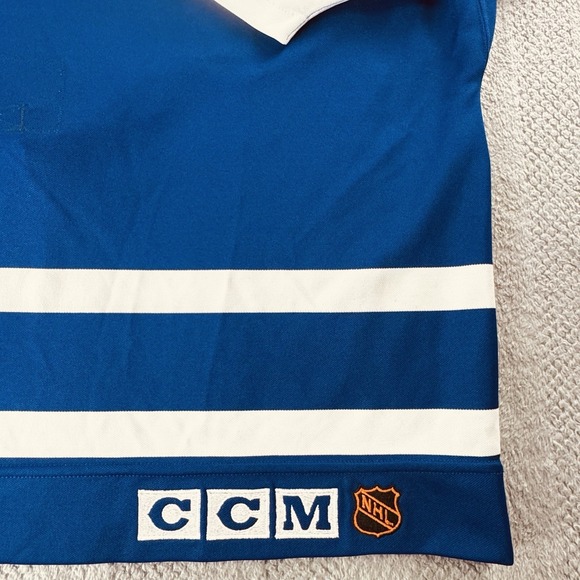 Vintage 90s CCM Center Ice Toronto Maple Leafs NHL Hockey Game Strap Jersey 54 - Picture 9 of 12